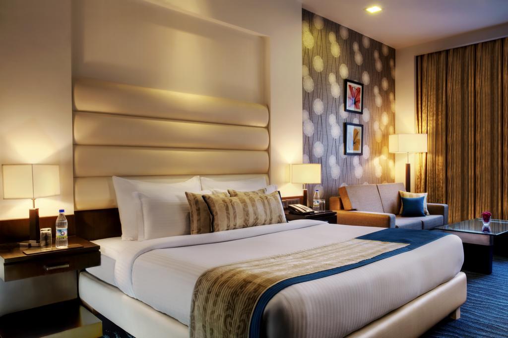 Golden Tulip Bhiwadi Hotel Buitenkant foto